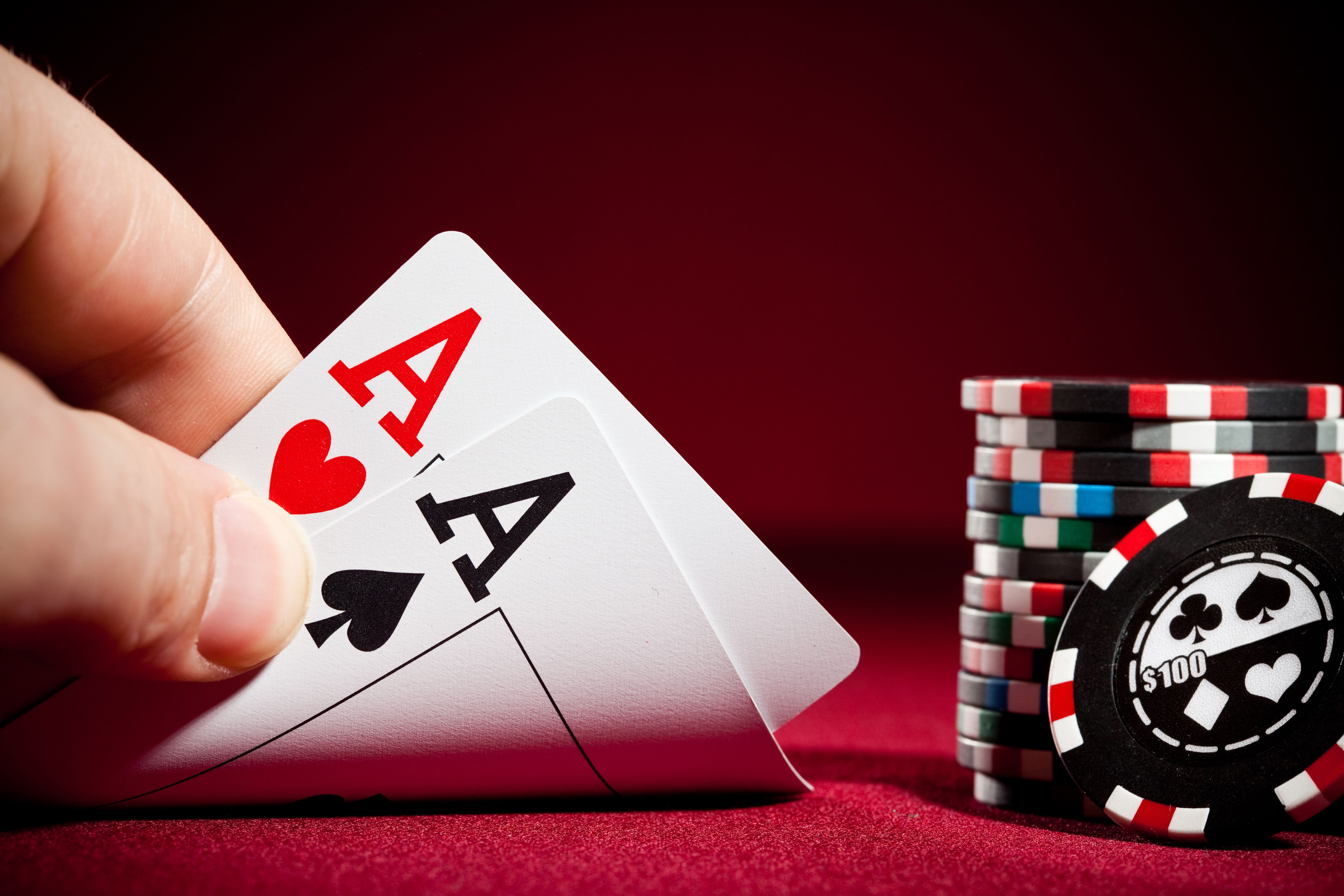Chinh Phục Xì Tố 999bet Bí Kíp Chiến Thắng Trải Nghiệm Tuyệt Vời