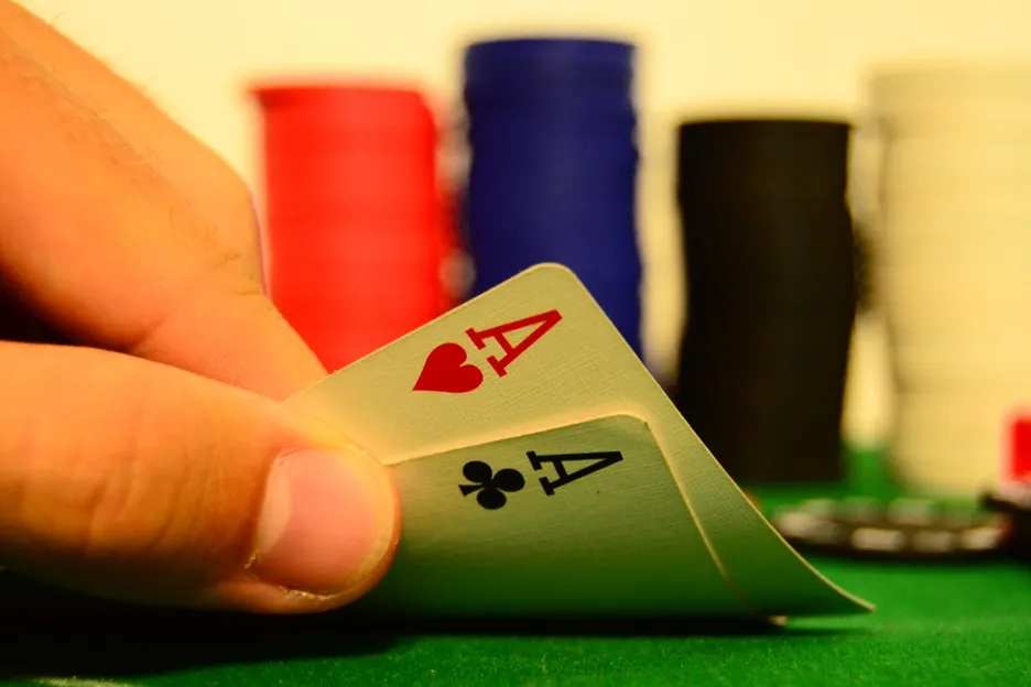 Chơi Bài Poker 999bet Thắng Lớn Tại Sòng Bài Trực Tuyến Hàng Đầu
